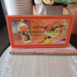 Moira eyeshadow palette